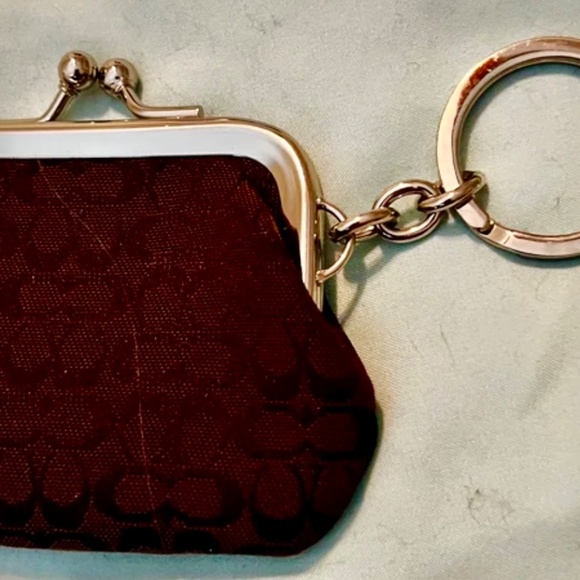 Vintage Coach KISS Lock Mini Signature C Coin Purse / Key Chain BROWN/SLVR NWT - Picture 5 of 7